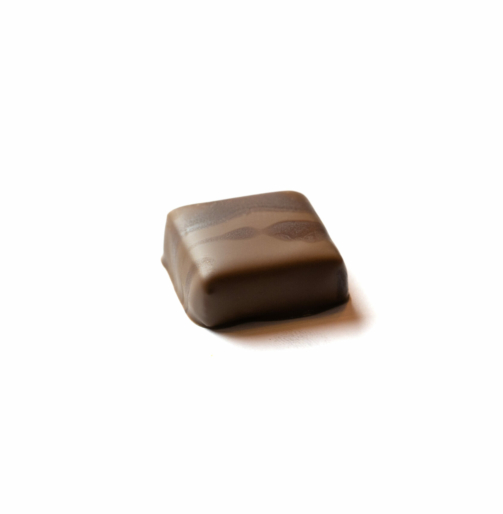 La malle a╠Ç chocolats - chocolats fond blanc-3